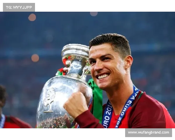 C罗与希季尔谁将领衔球队赢得欧洲杯荣耀对决 C罗与希季尔谁将领衔球队赢得欧洲杯荣耀对决