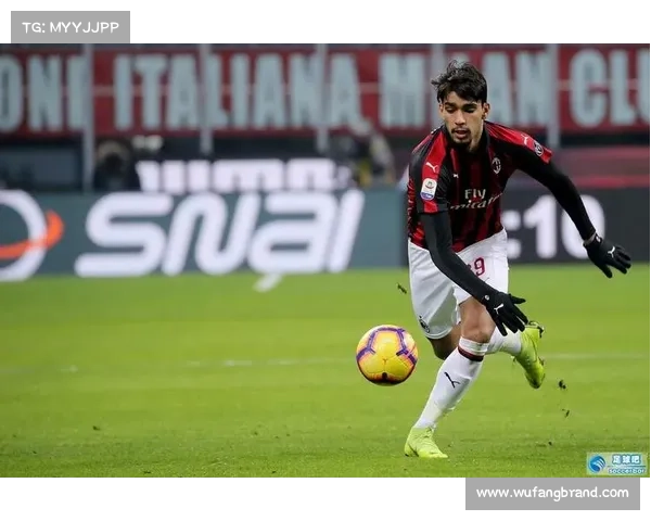 从速度与突破视角解析法尔范的踢球位置特点及其在现代战术体系中的应用