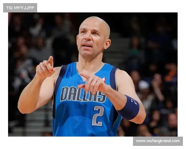 快攻与反击的巅峰对话 魔术师与足坛传奇的精彩碰撞与共鸣 快攻与反击的巅峰对话 魔术师与足坛传奇的精彩碰撞与共鸣